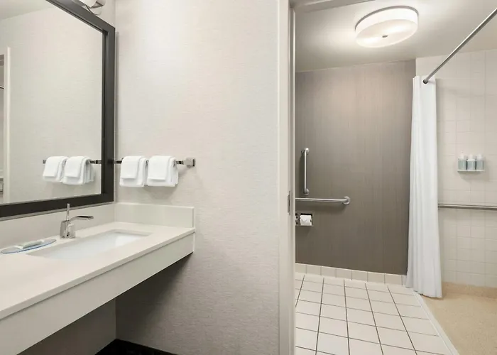 Courtyard By Marriott Mall Of America Hotel 3*