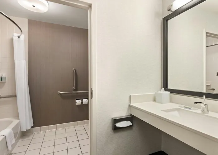 Courtyard By Marriott Mall Of America Hotel Bloomington