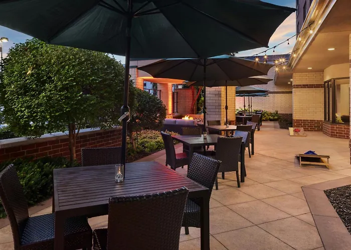 Courtyard By Marriott Mall Of America