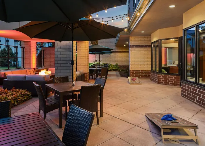 Courtyard By Marriott Mall Of America Hotel Bloomington