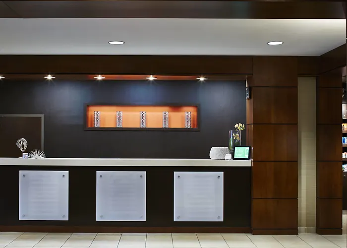 Courtyard By Marriott Mall Of America Hotel