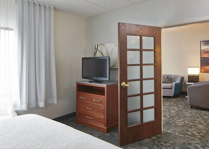 Courtyard By Marriott Mall Of America Hotel