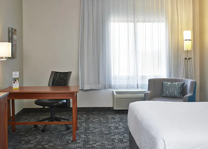 Courtyard By Marriott Mall Of America