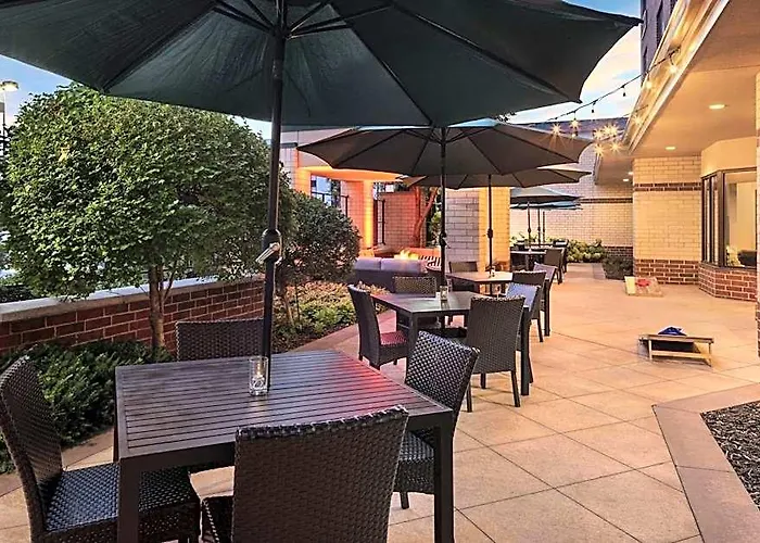 Courtyard By Marriott Mall Of America