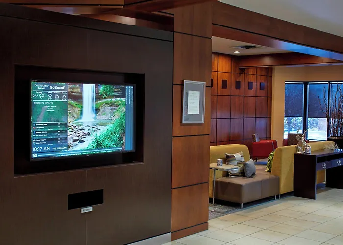 Courtyard By Marriott Mall Of America 3*