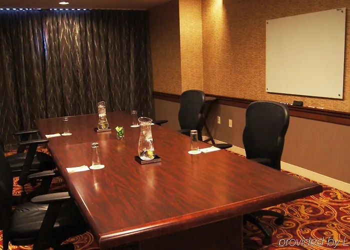 Courtyard By Marriott Mall Of America Hotel Bloomington