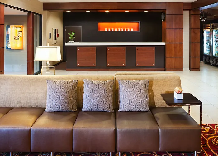 Hotel Courtyard By Marriott Mall Of America 3*